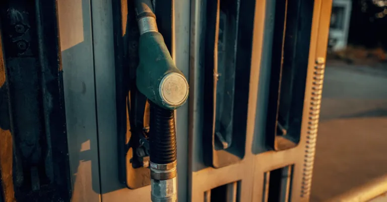 services de flowback professionnels pour l'industrie pétrolière et gazière, garantissant l'optimisation et la sécurité des opérations de production.