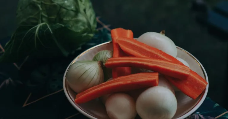 découvrez comment jardiner des légumes toute l'année avec nos astuces et conseils pour un potager productif en toutes saisons.