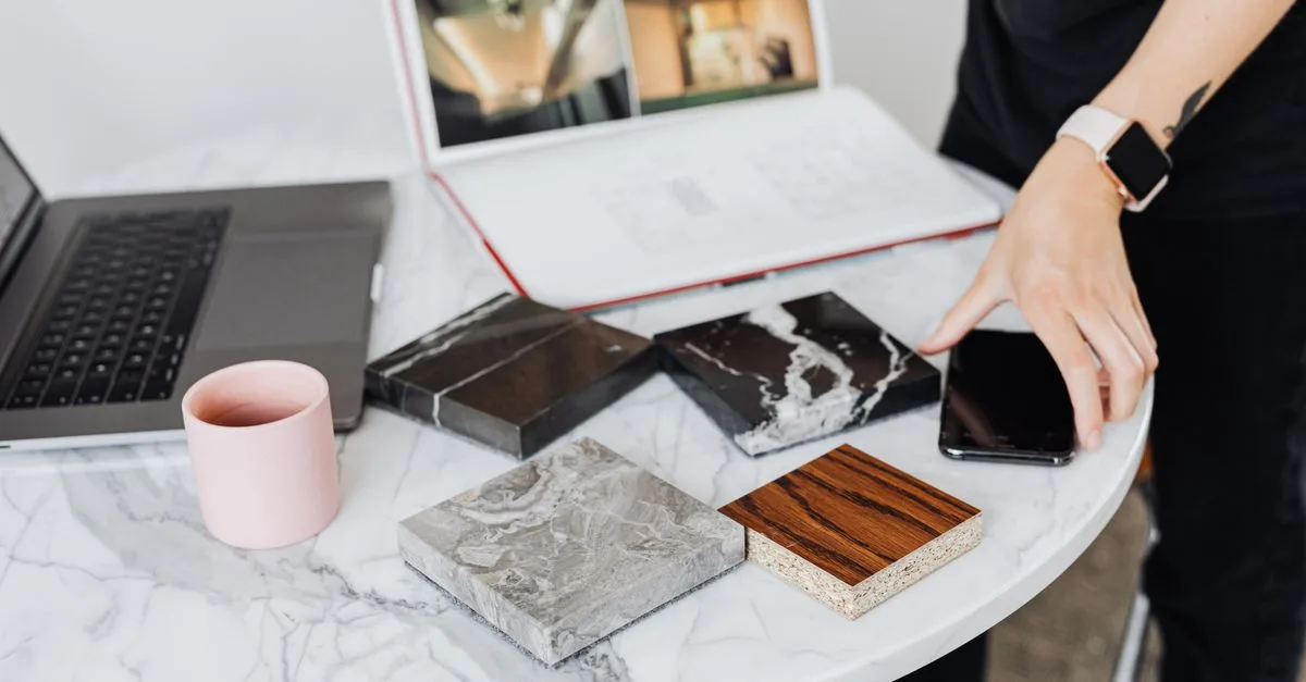 inspirez-vous des dernières tendances en design d'intérieur pour transformer votre espace avec style et originalité.