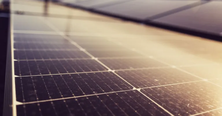 découvrez nos panneaux solaires performants et durables pour une énergie propre et économique. adoptez une solution écologique adaptée à vos besoins.